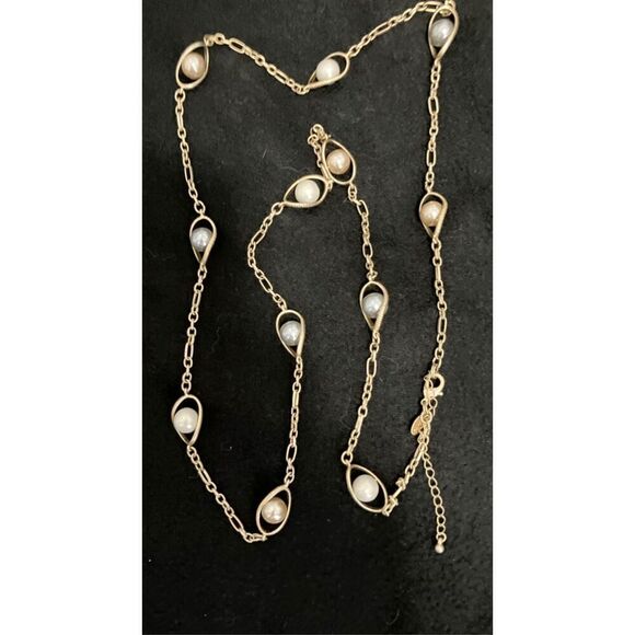 Lia Sophia "Endeavor " Matte Gold Tone w/Multicolor Pearls Necklace 42-45” - Picture 1 of 3